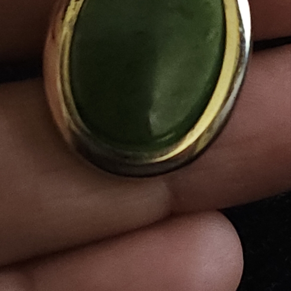 Medium Light Green Cufflinks - Picture 7 of 10